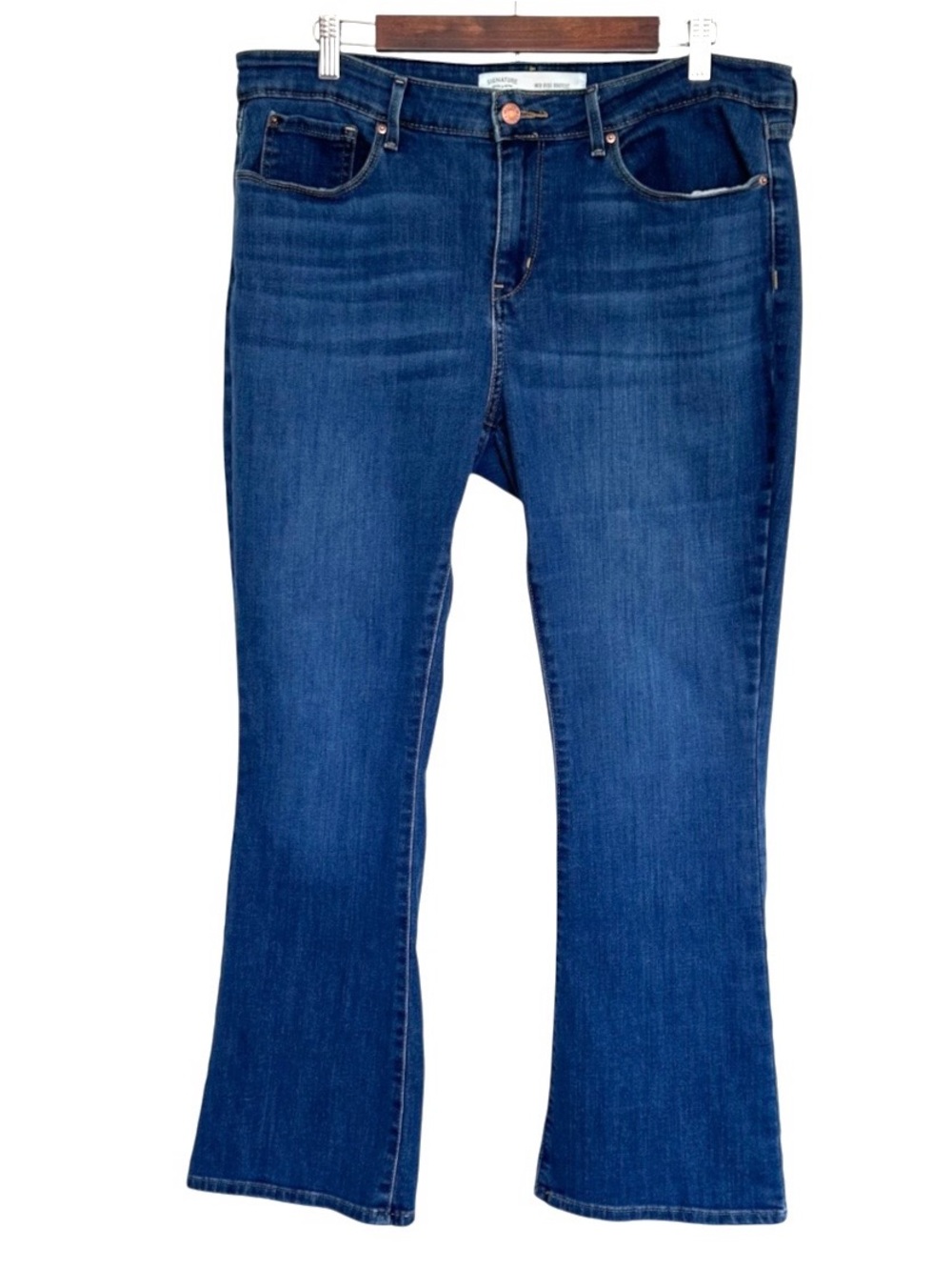 Signature By Levi Strauss Jeans Women’s Size 16S 33X30 Blue Denim Bootcut